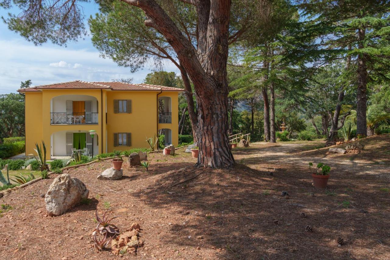 Villino Nel Bosco Villa Capoliveri  Exterior photo